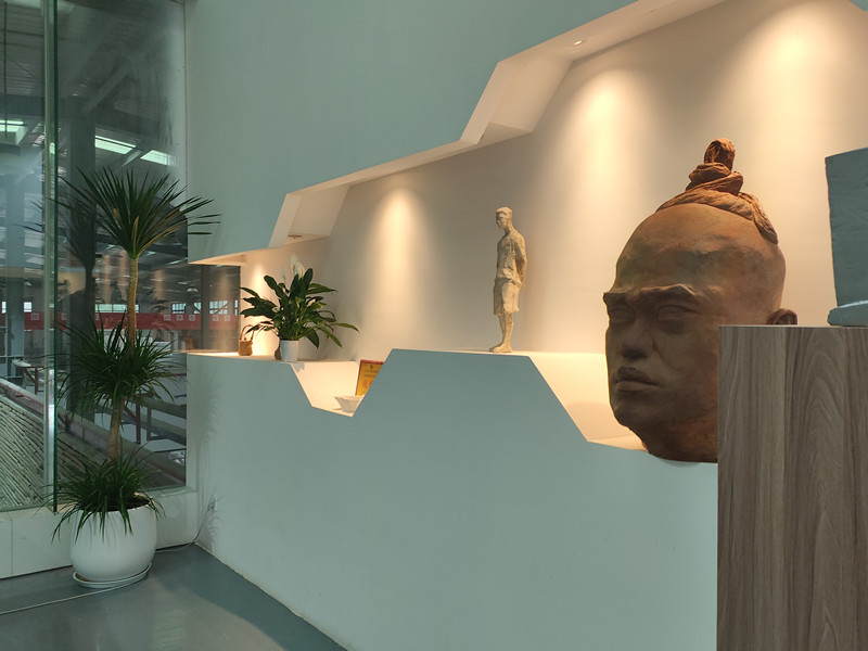 ��������