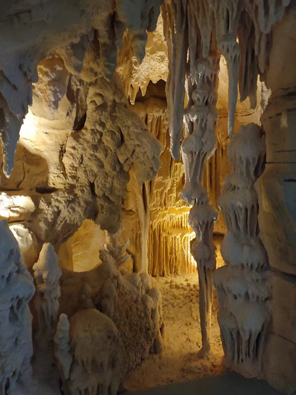 ��¦ɽ����������չ����Ŀ